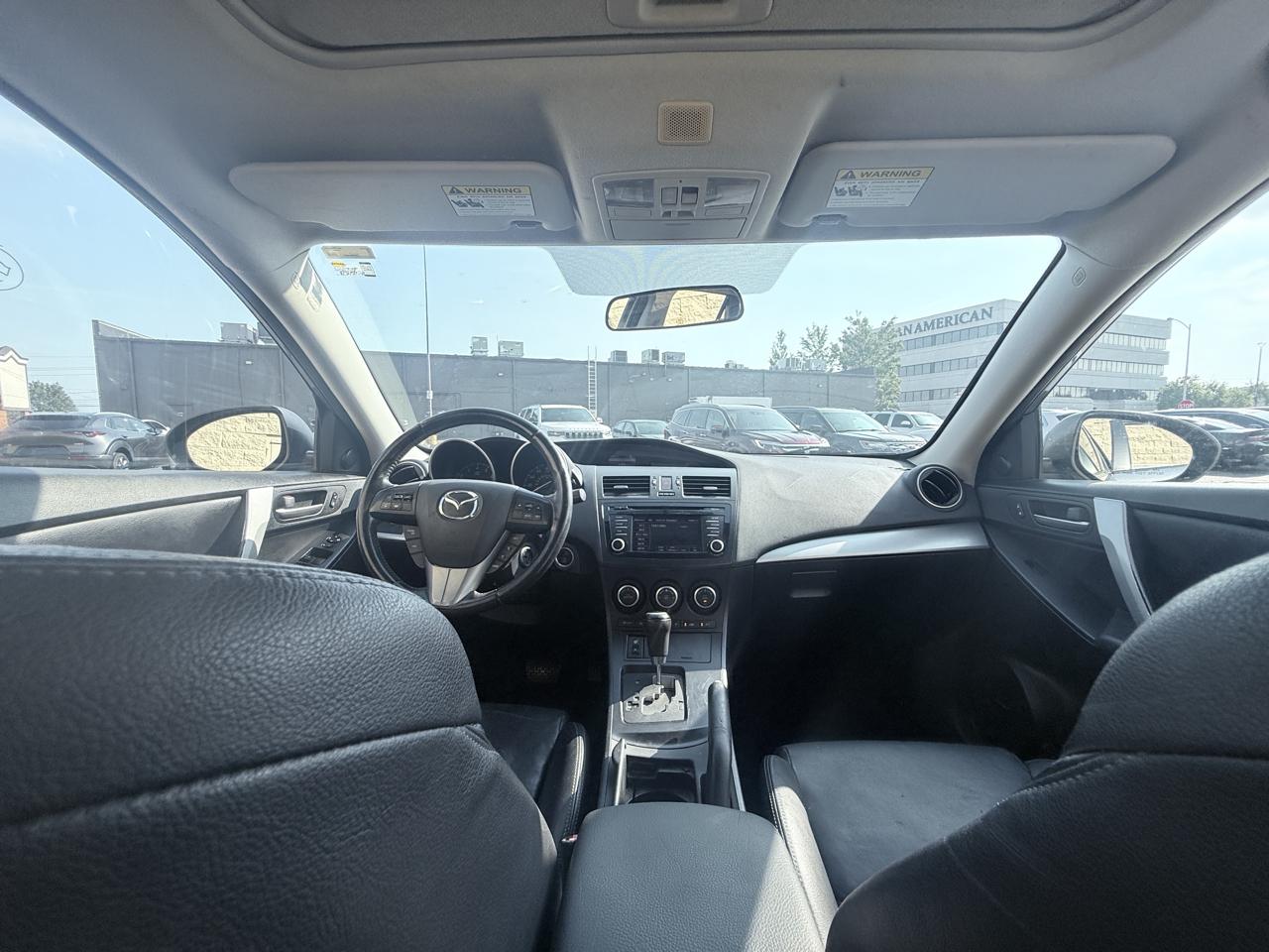 Mazda MAZDA3 i Grand Touring MT 5-Door 2013