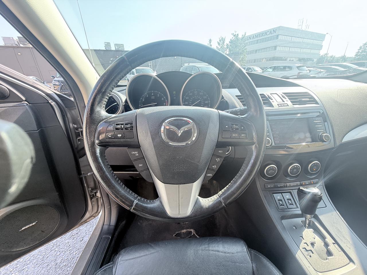 Mazda MAZDA3 i Grand Touring MT 5-Door 2013