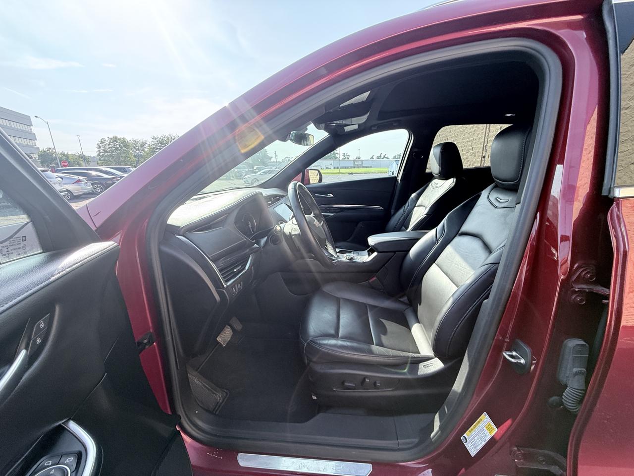 Cadillac XT4 Luxury AWD 2023