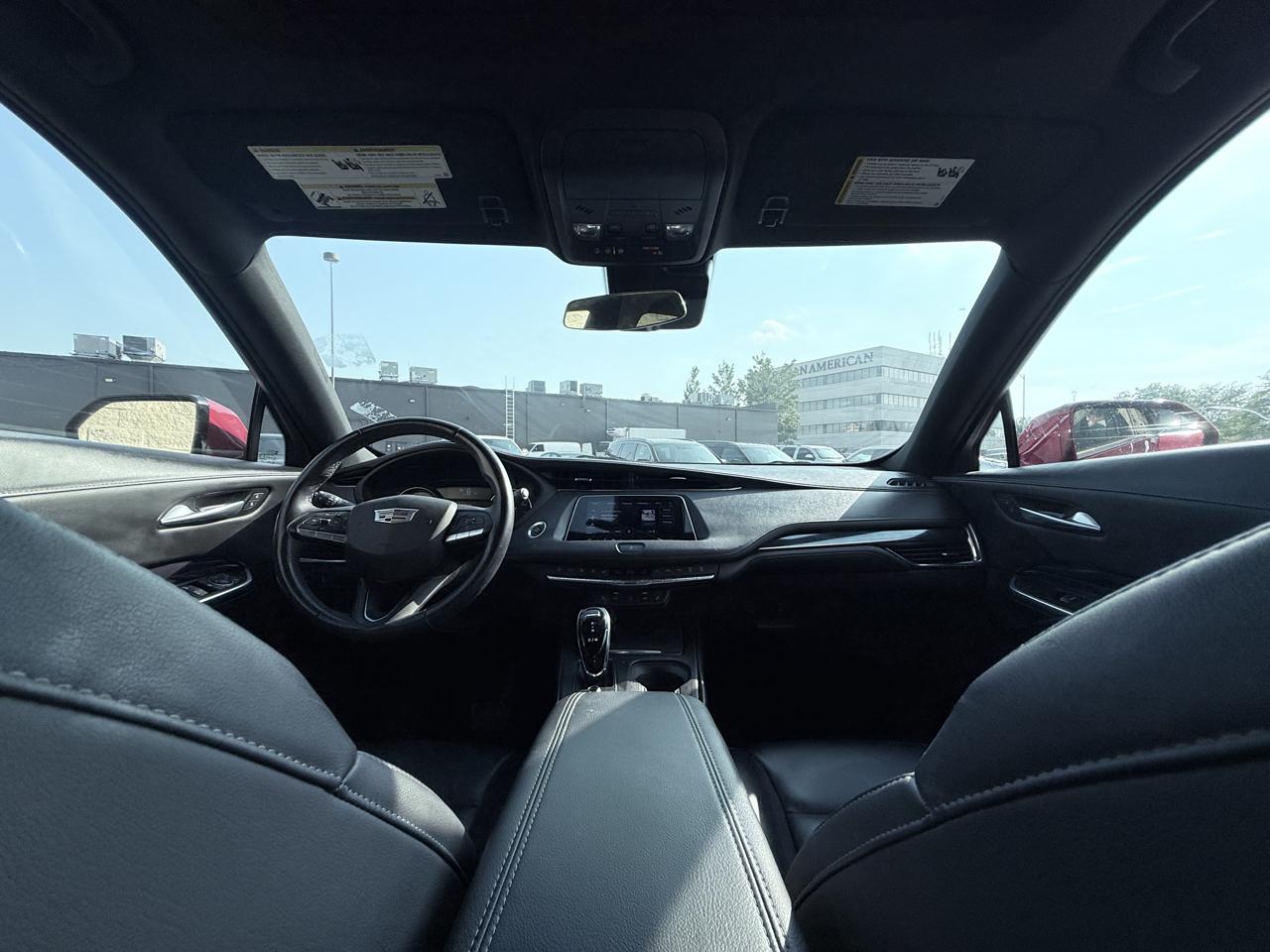 Cadillac XT4 Luxury AWD 2023