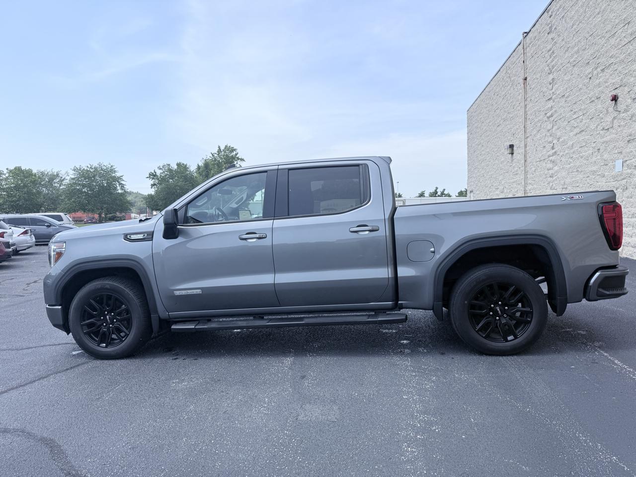 GMC Sierra 1500 Elevation Crew Cab Short Box 4WD 2021