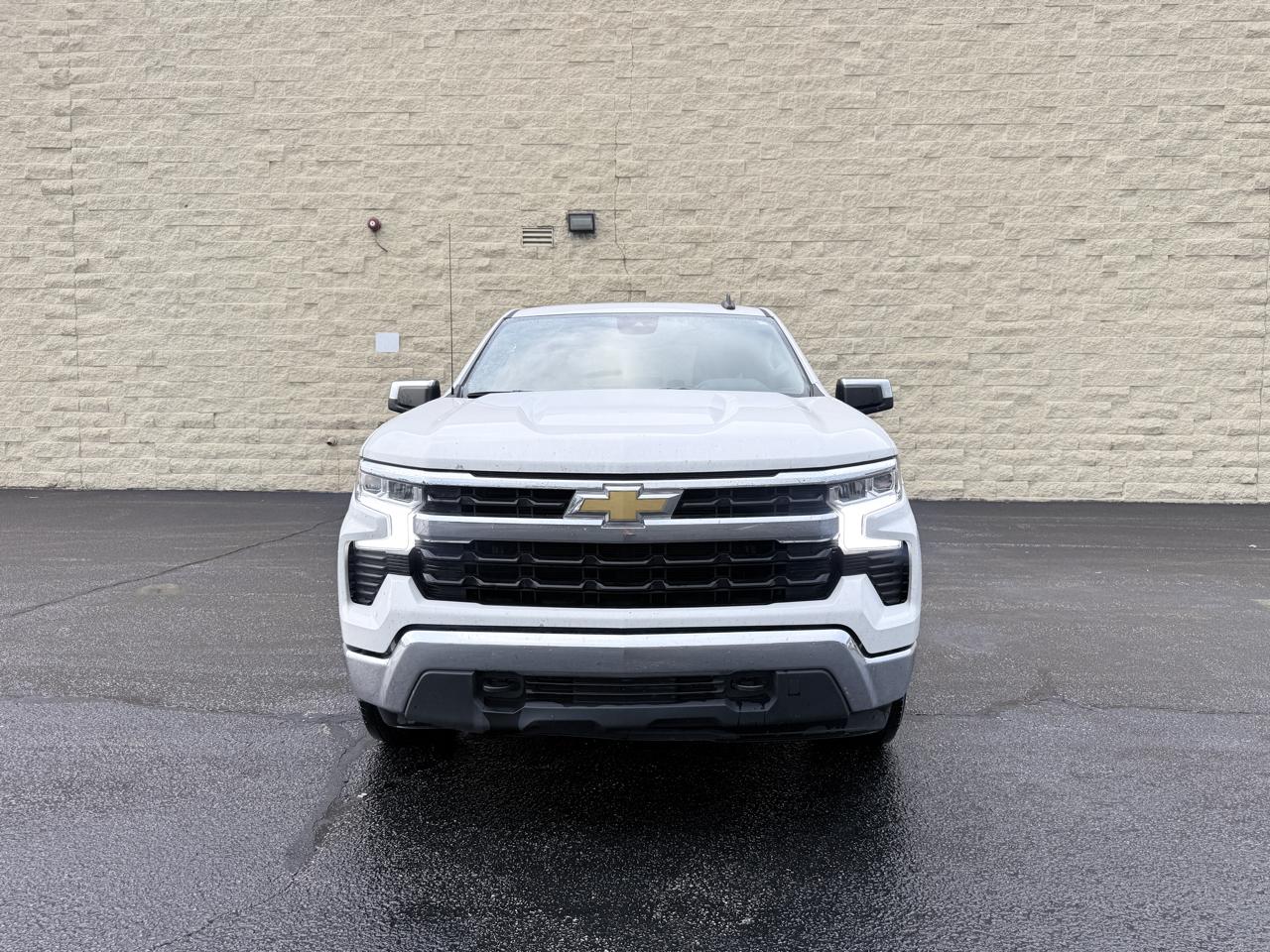 Chevrolet Silverado 1500 LT Crew Cab 4WD 2023
