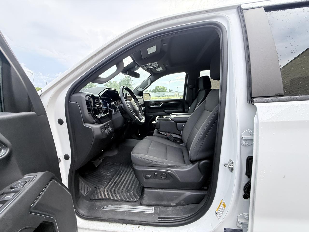 Chevrolet Silverado 1500 LT Crew Cab 4WD 2023