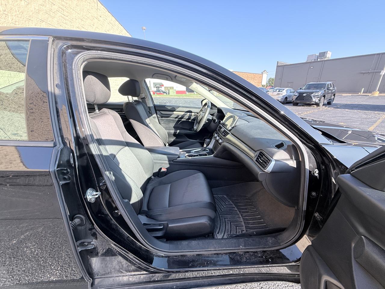 Honda Accord LX CVT 2018