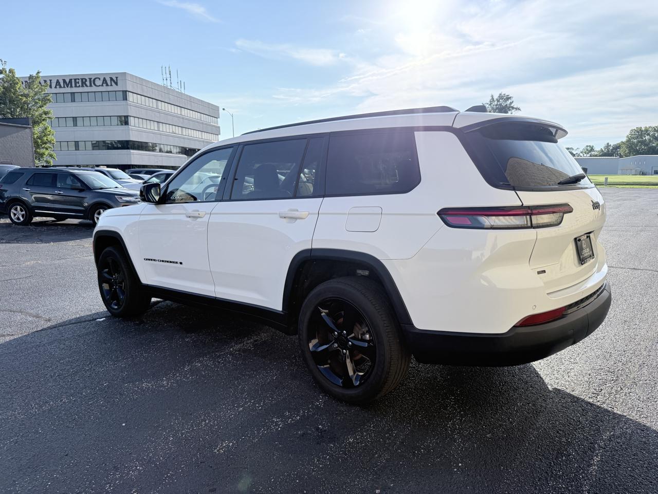 Jeep Grand Cherokee L Laredo 2023