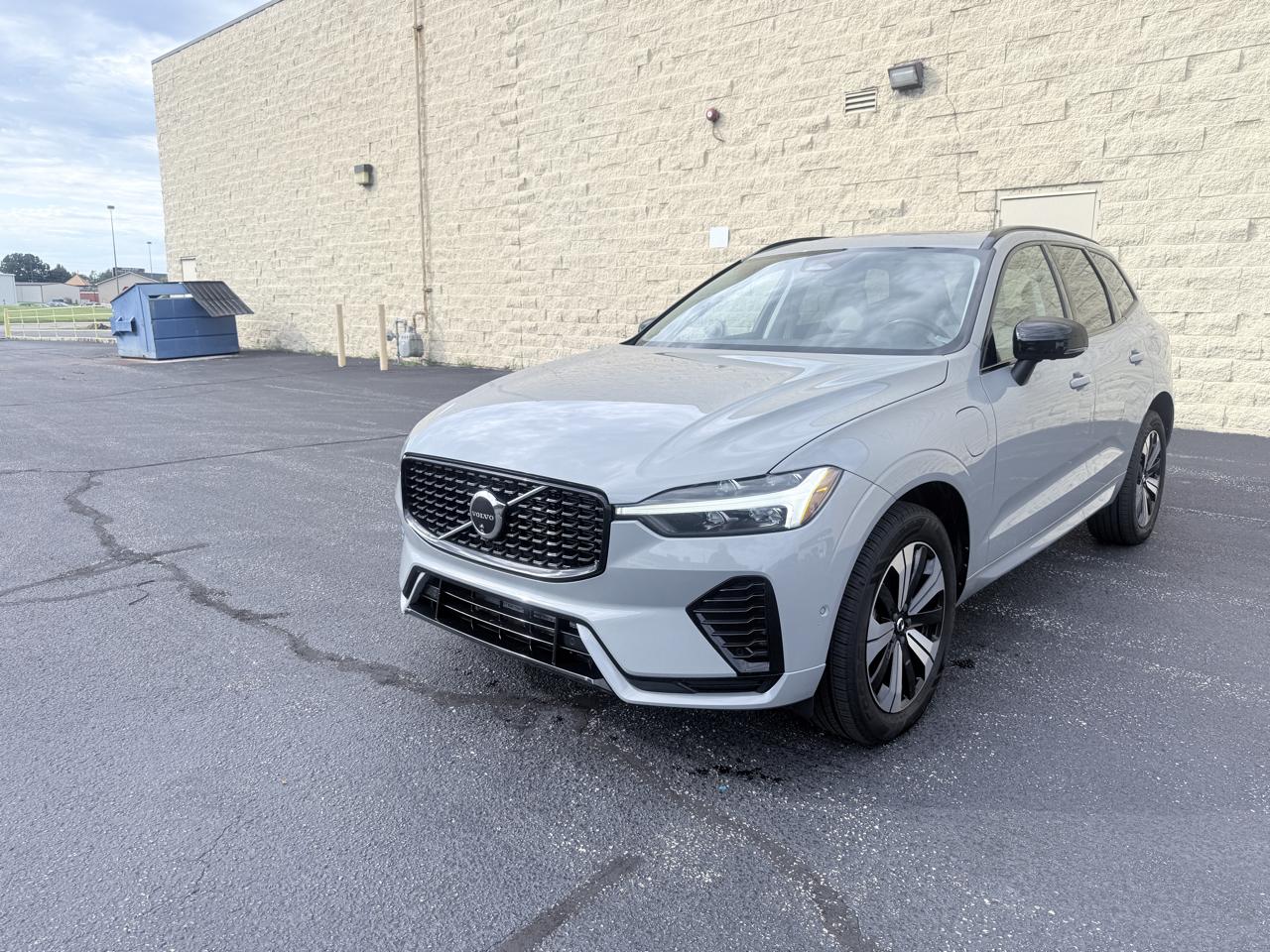 Volvo XC60 Recharge T8 Plus Dark AWD 2024