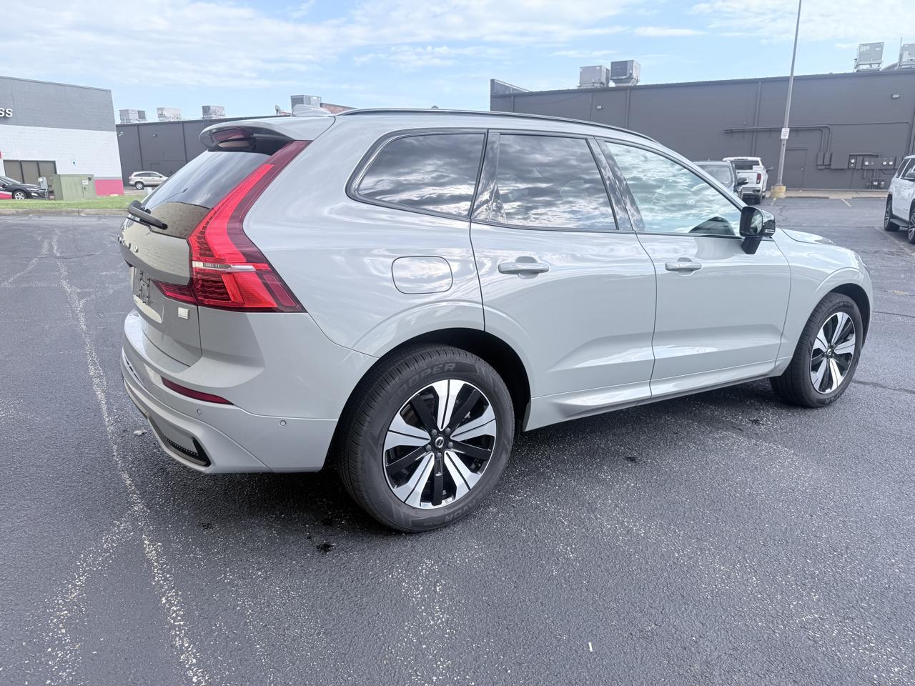 Volvo XC60 Recharge T8 Plus Dark AWD 2024