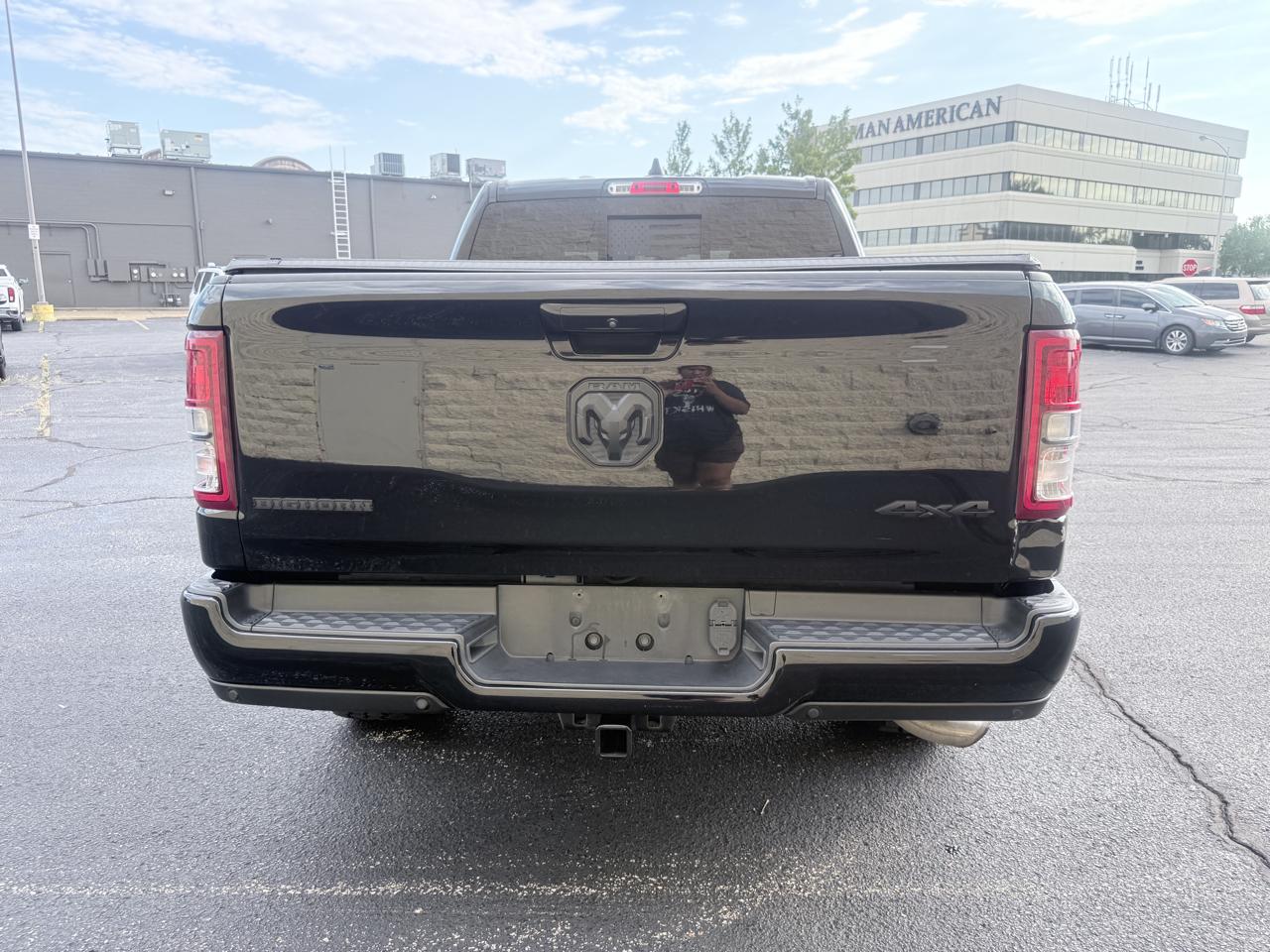 RAM 1500 Big Horn Crew Cab SWB 4WD 2020