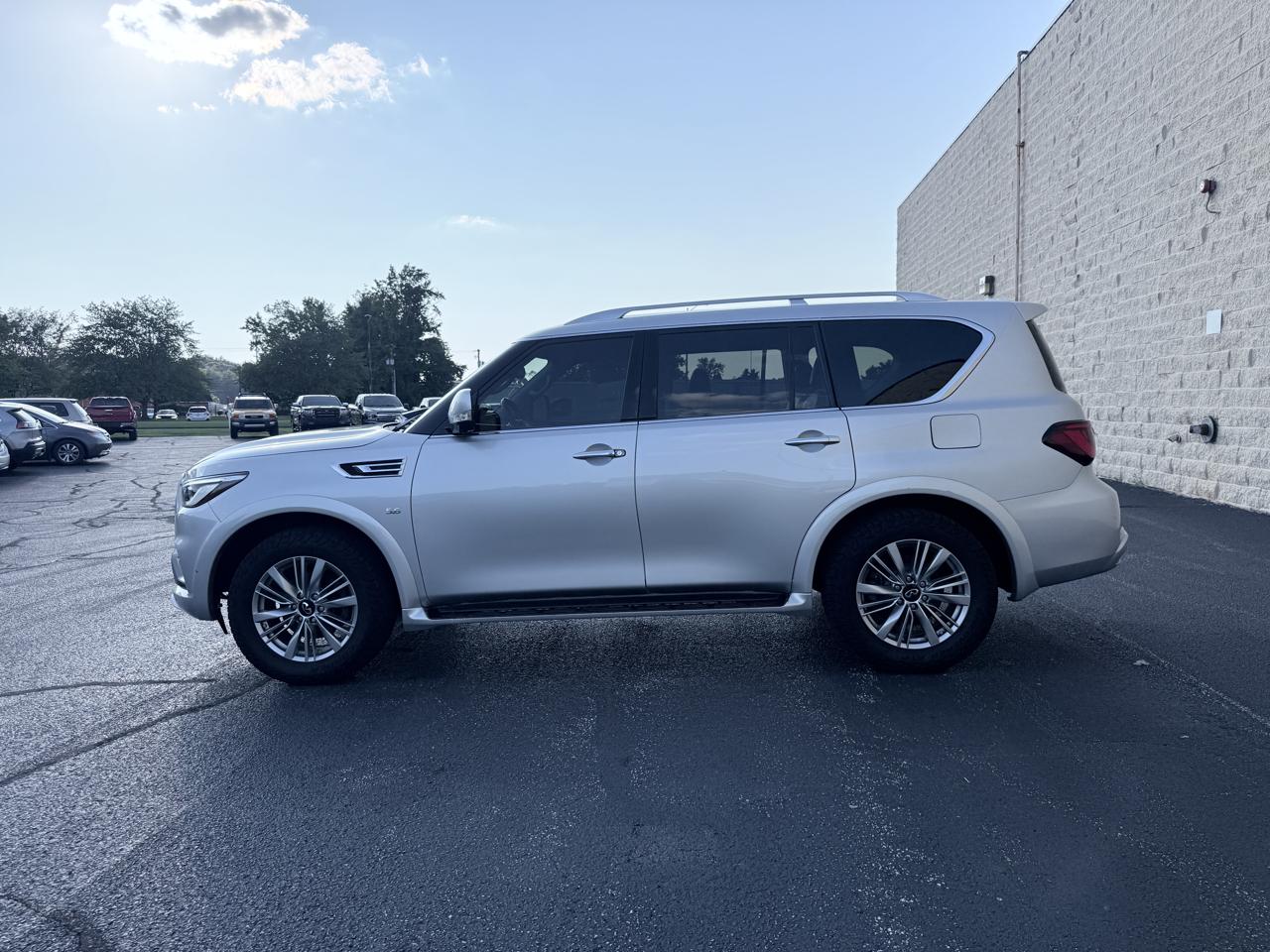 Infiniti QX80 Limited 4WD 2019