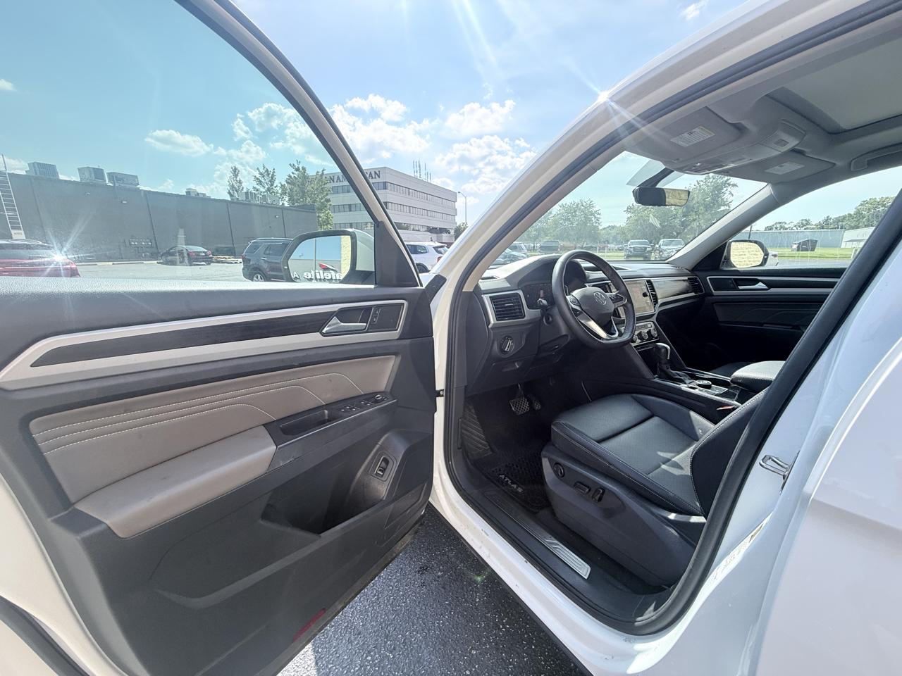 Volkswagen Atlas V6 SE w/Technology 4MOTION 2023