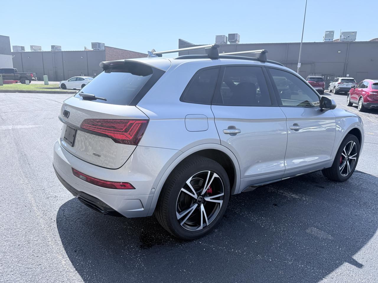 Audi Q5 2.0T Technik quattro 2025
