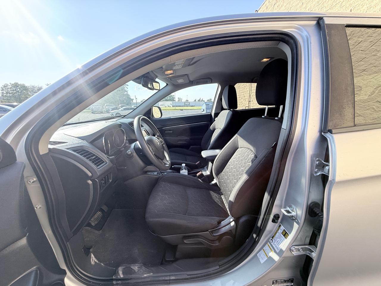 Mitsubishi Outlander Sport 2.0 ES CVT 2022