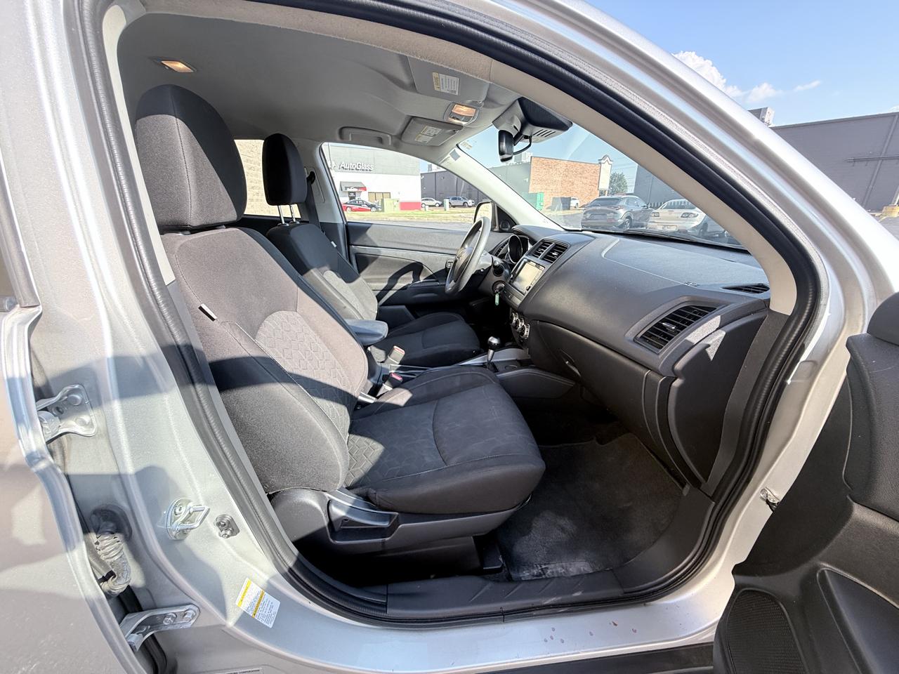Mitsubishi Outlander Sport 2.0 ES CVT 2022