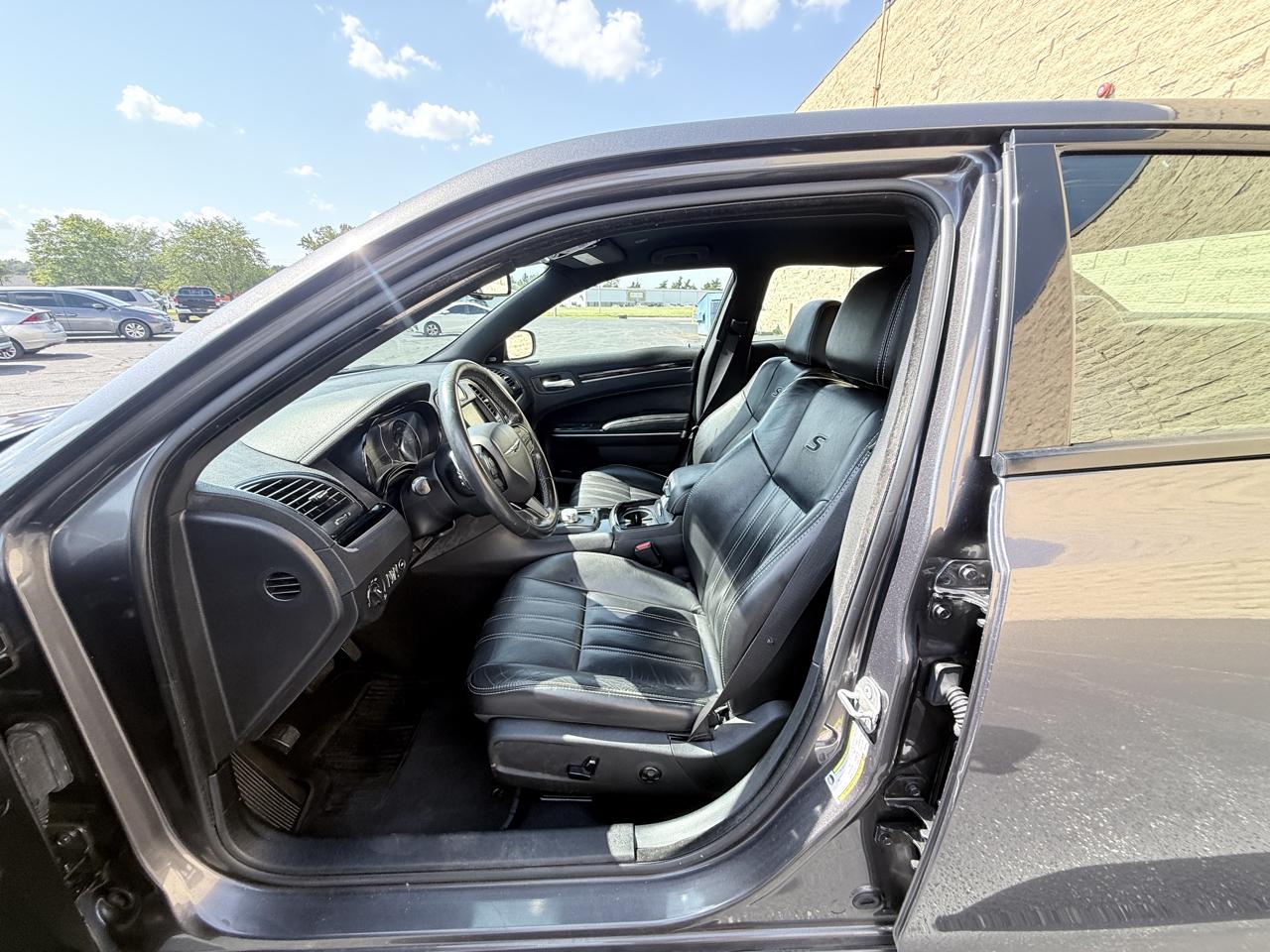 Chrysler 300 S V6 RWD 2019