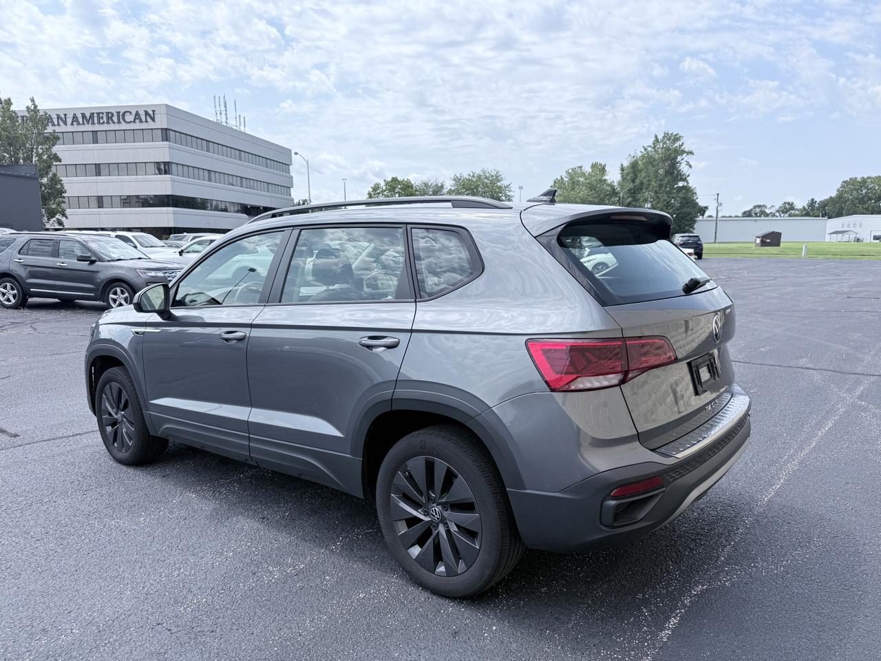 Volkswagen Taos S 2022