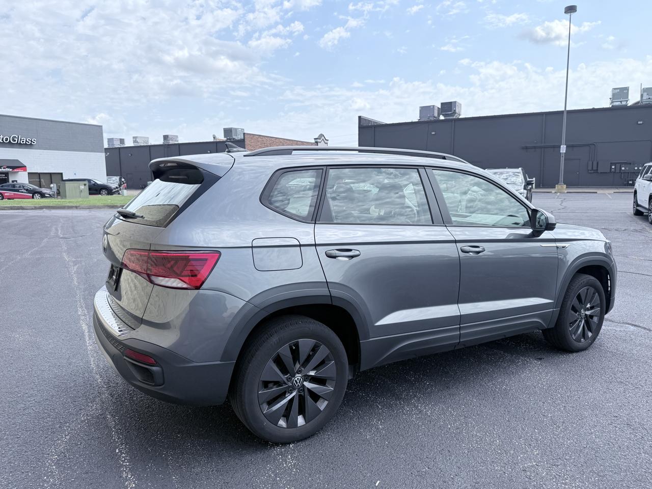 Volkswagen Taos S 2022