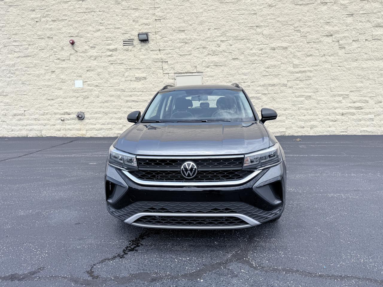 Volkswagen Taos S 2022