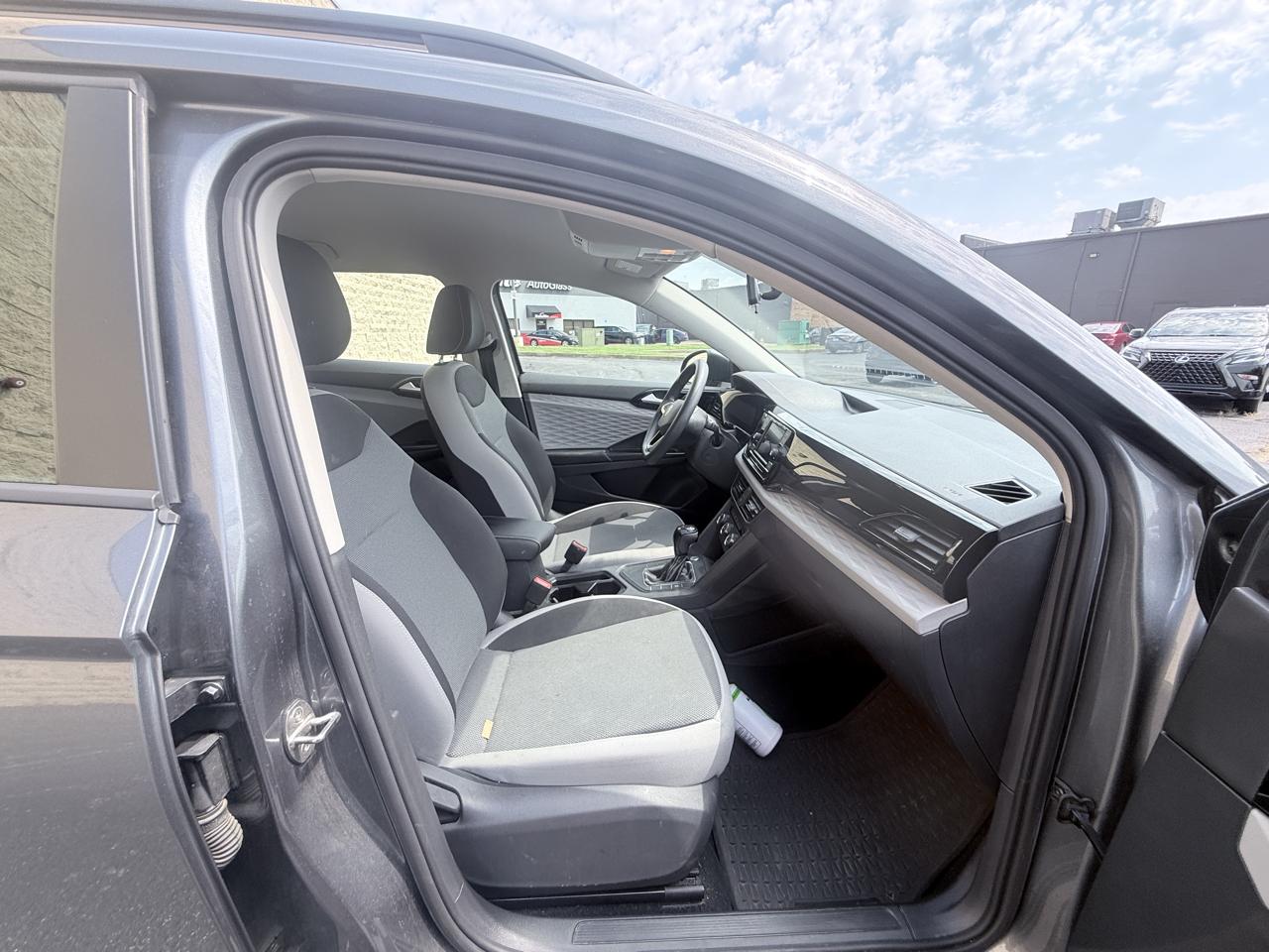 Volkswagen Taos S 2022