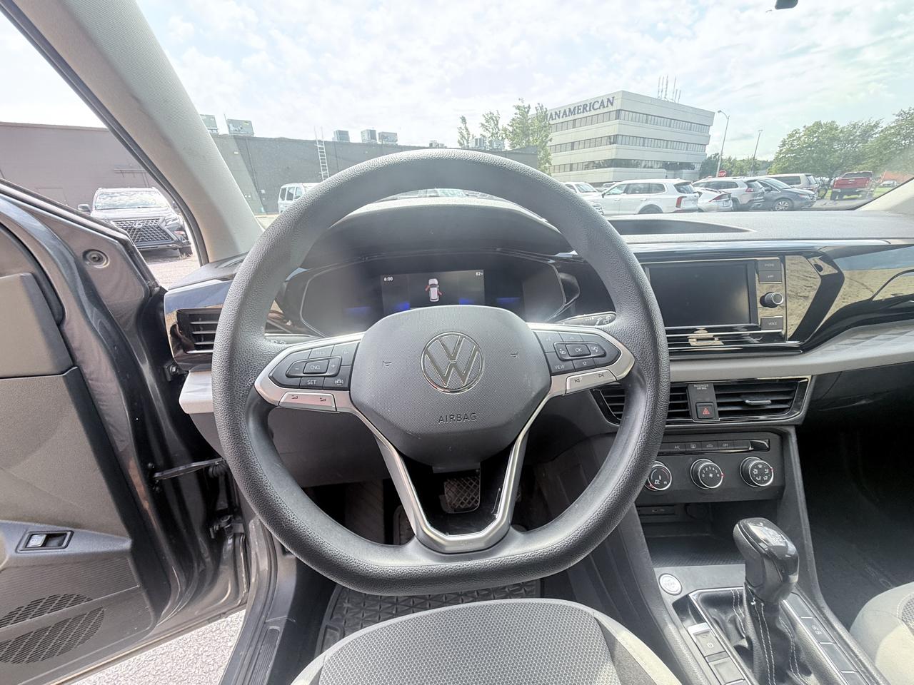 Volkswagen Taos S 2022