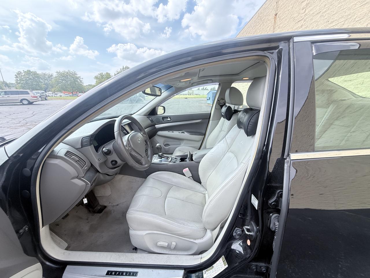 Infiniti G Sedan 37x AWD 2012