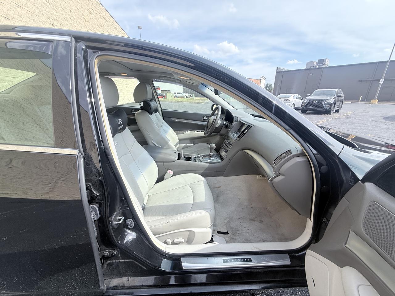 Infiniti G Sedan 37x AWD 2012