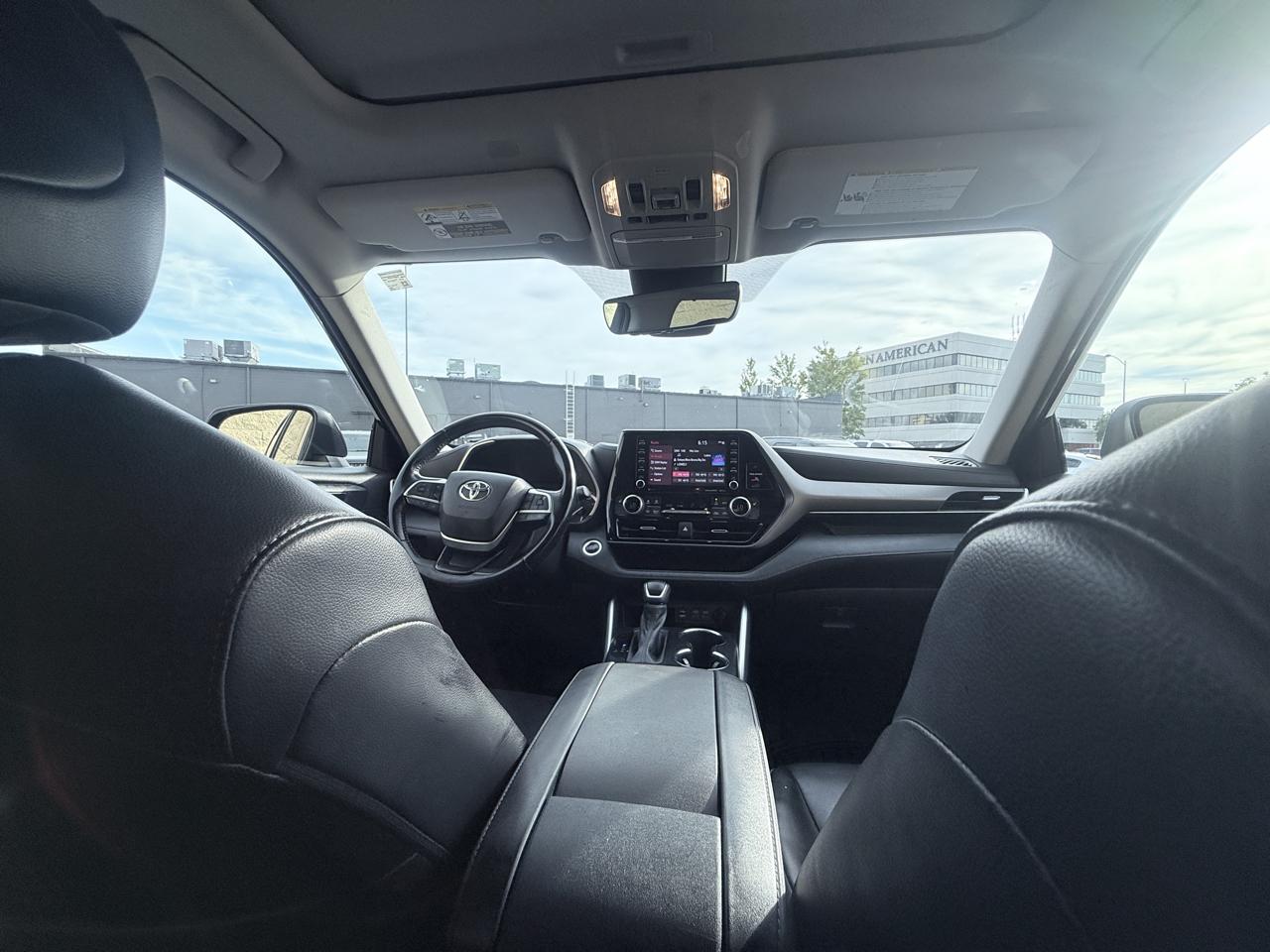 Toyota Highlander XLE FWD V6 2022
