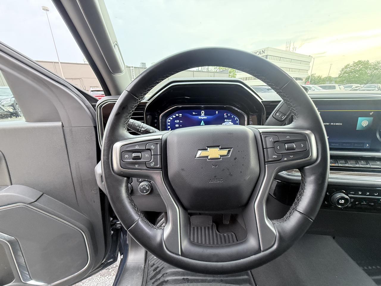 Chevrolet Silverado 1500 LT Crew Cab 2WD 2023