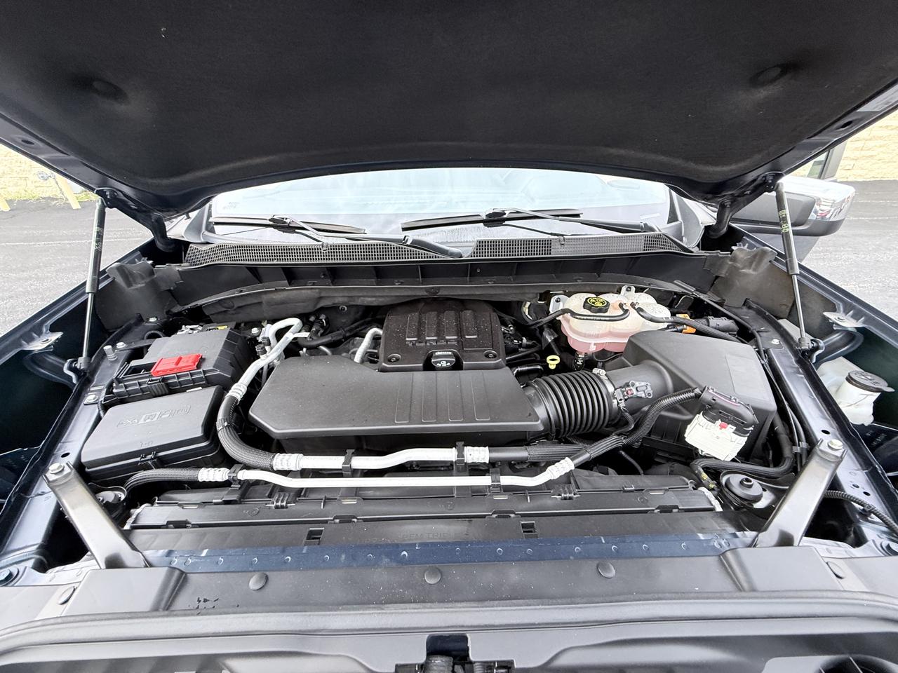 Chevrolet Silverado 1500 LT Crew Cab 2WD 2023