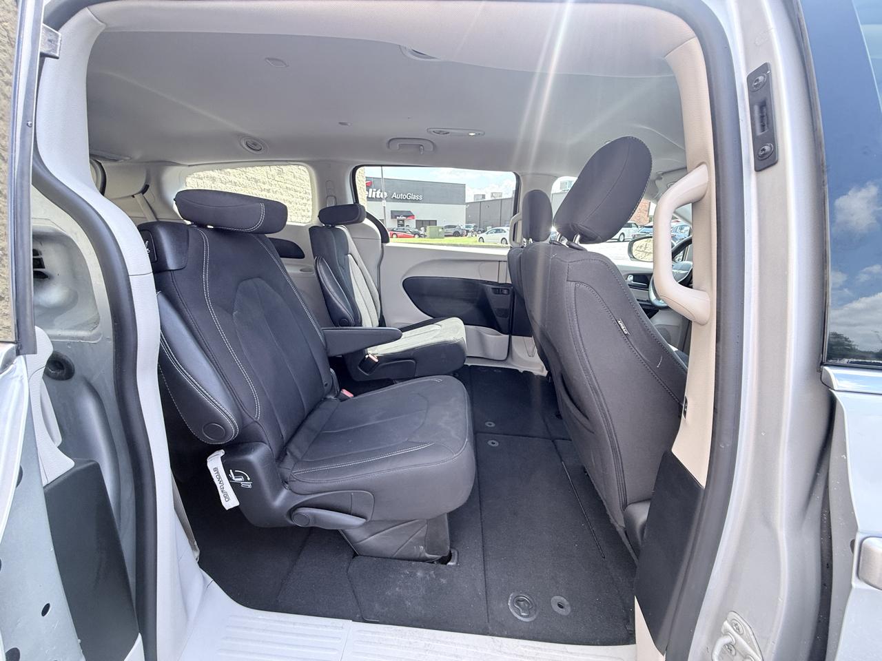 Chrysler Voyager LX 2023