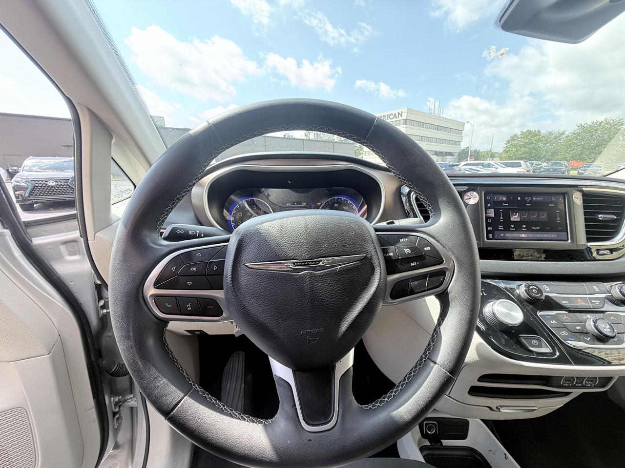 Chrysler Voyager LX 2023
