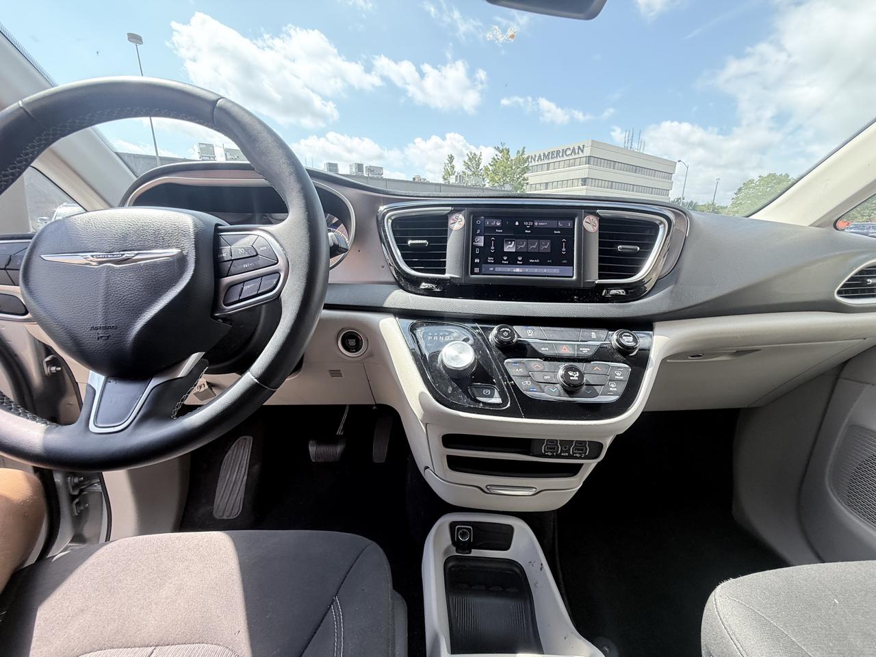 Chrysler Voyager LX 2023