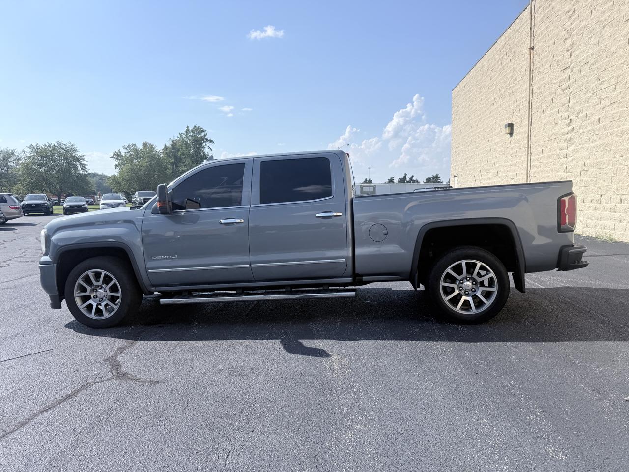 GMC Sierra 1500 Denali Crew Cab Long Box 4WD 2016
