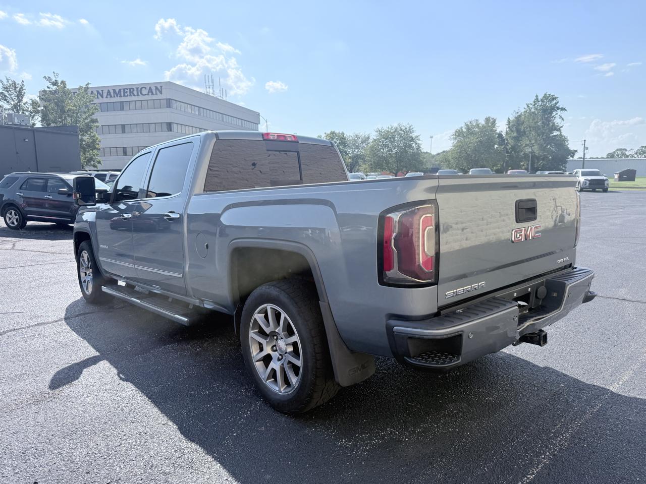 GMC Sierra 1500 Denali Crew Cab Long Box 4WD 2016