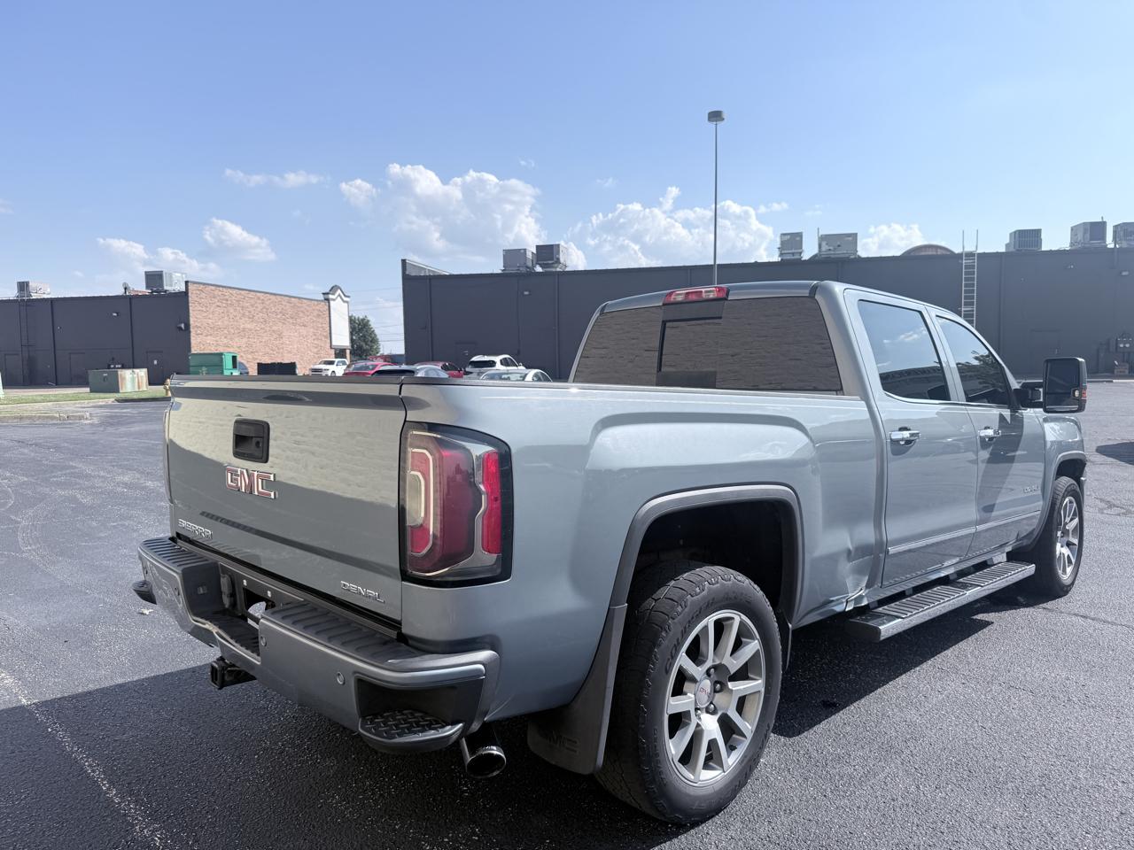 GMC Sierra 1500 Denali Crew Cab Long Box 4WD 2016