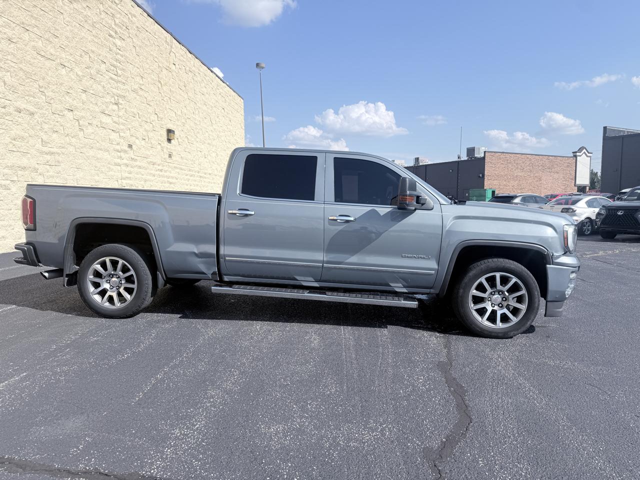 GMC Sierra 1500 Denali Crew Cab Long Box 4WD 2016