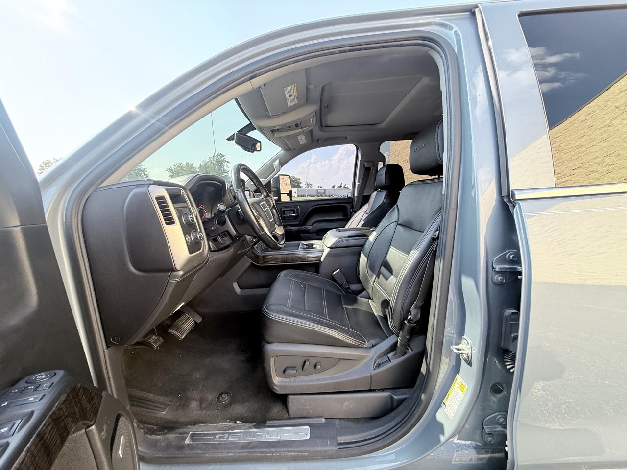 GMC Sierra 1500 Denali Crew Cab Long Box 4WD 2016