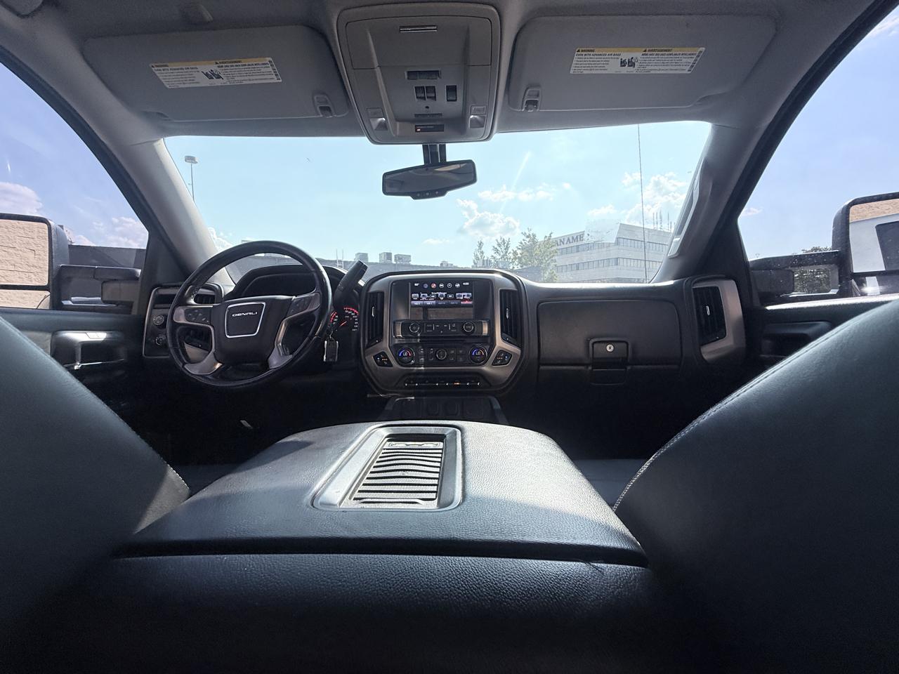 GMC Sierra 1500 Denali Crew Cab Long Box 4WD 2016