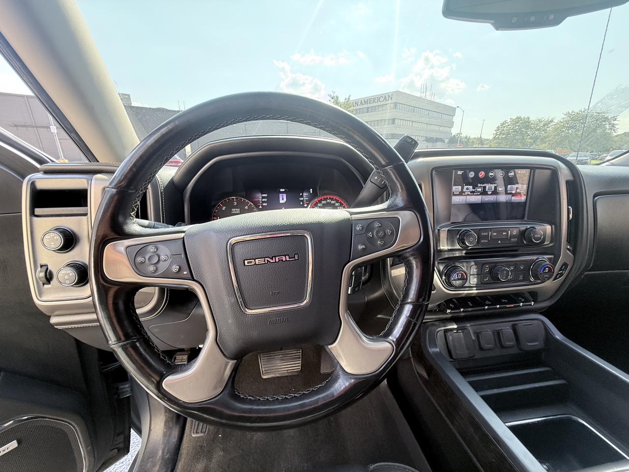 GMC Sierra 1500 Denali Crew Cab Long Box 4WD 2016