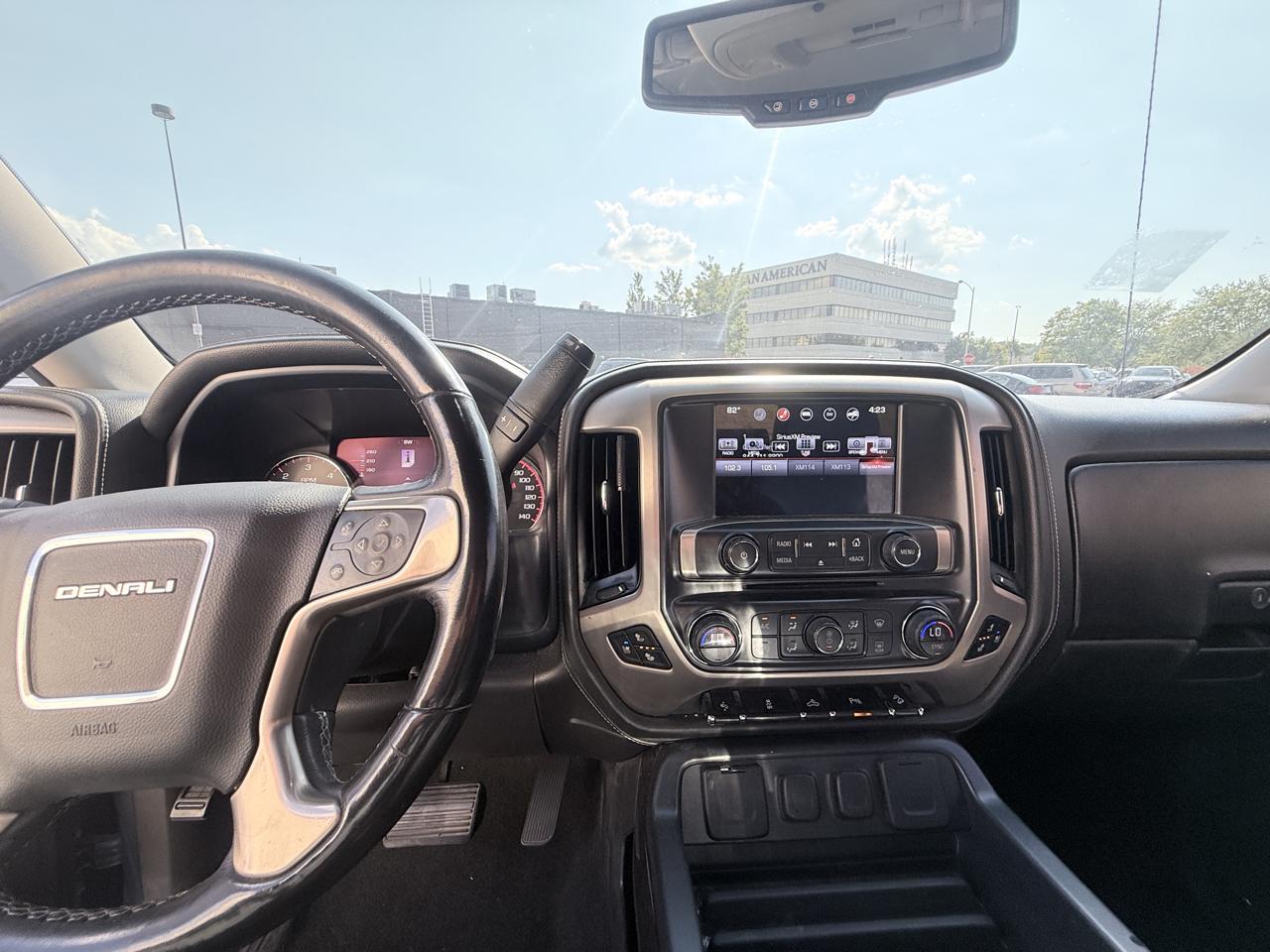 GMC Sierra 1500 Denali Crew Cab Long Box 4WD 2016