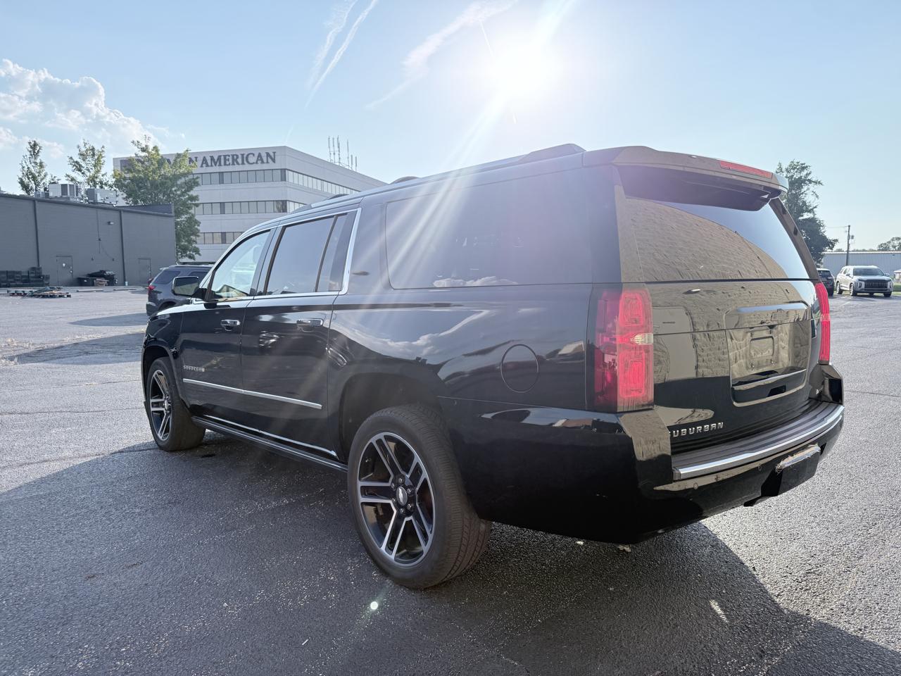 Chevrolet Suburban Premier 4WD 2017
