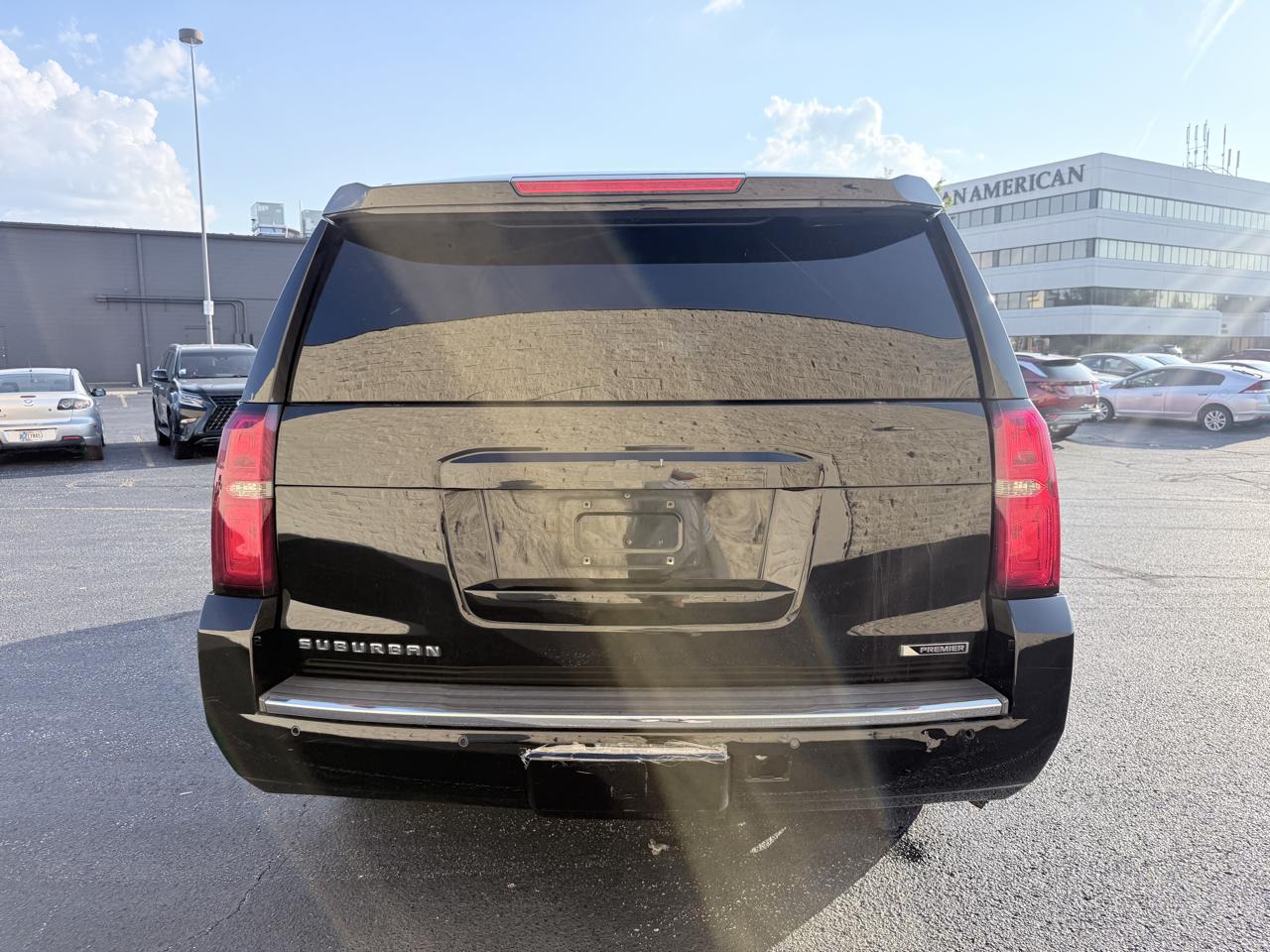 Chevrolet Suburban Premier 4WD 2017