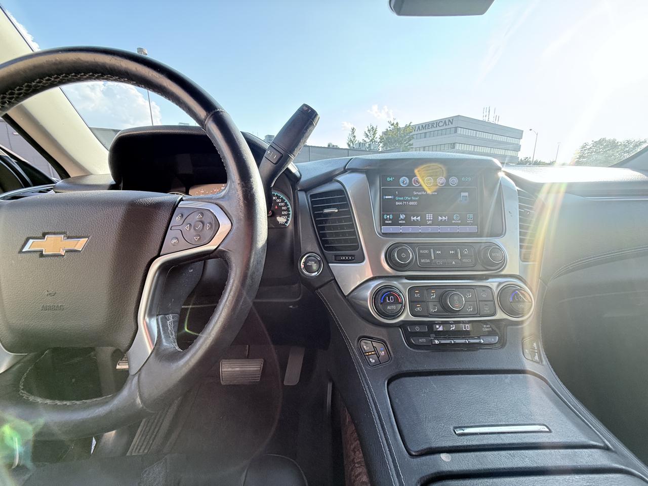 Chevrolet Suburban Premier 4WD 2017