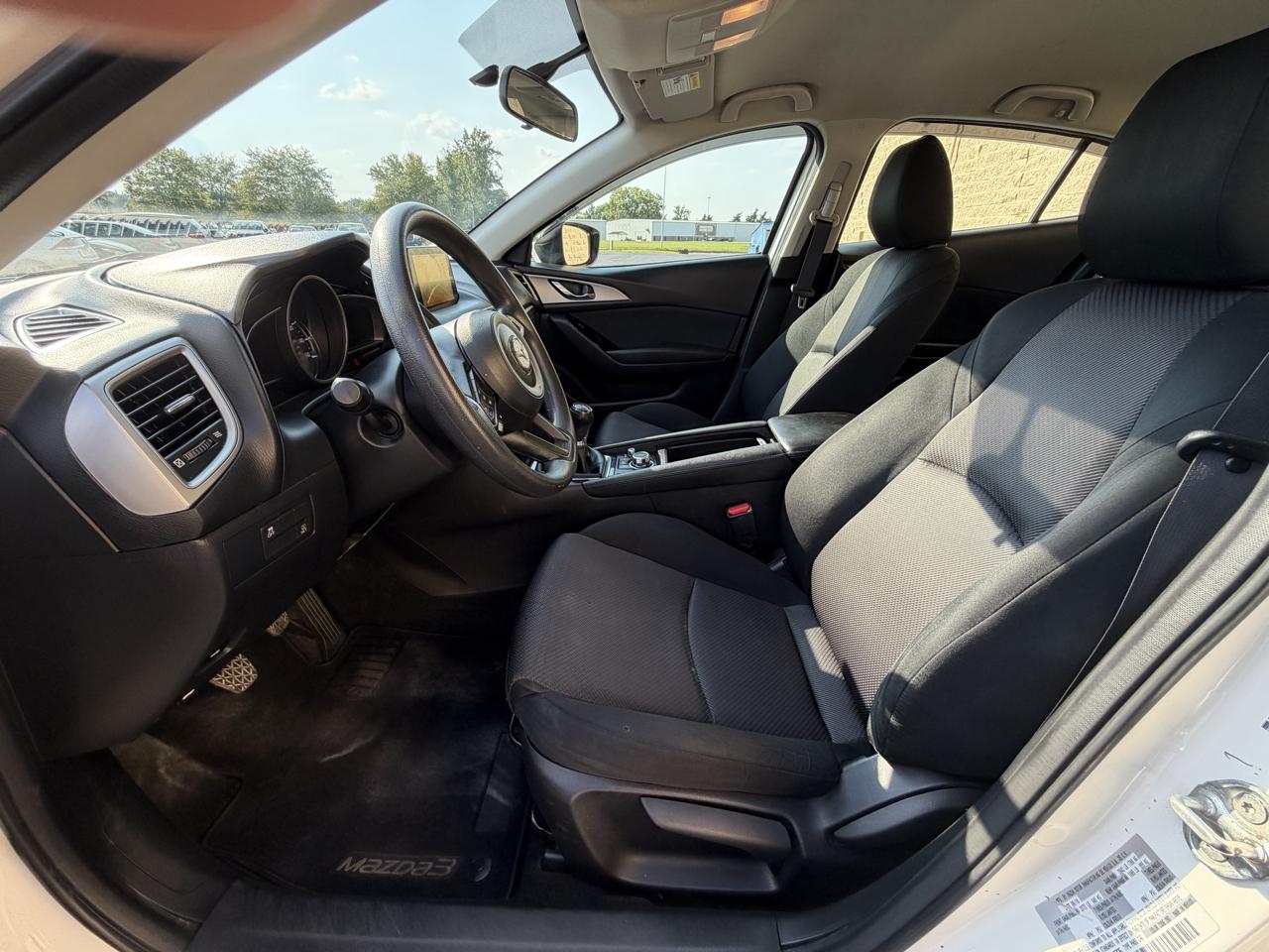 Mazda MAZDA3 i Sport AT 4-Door 2017
