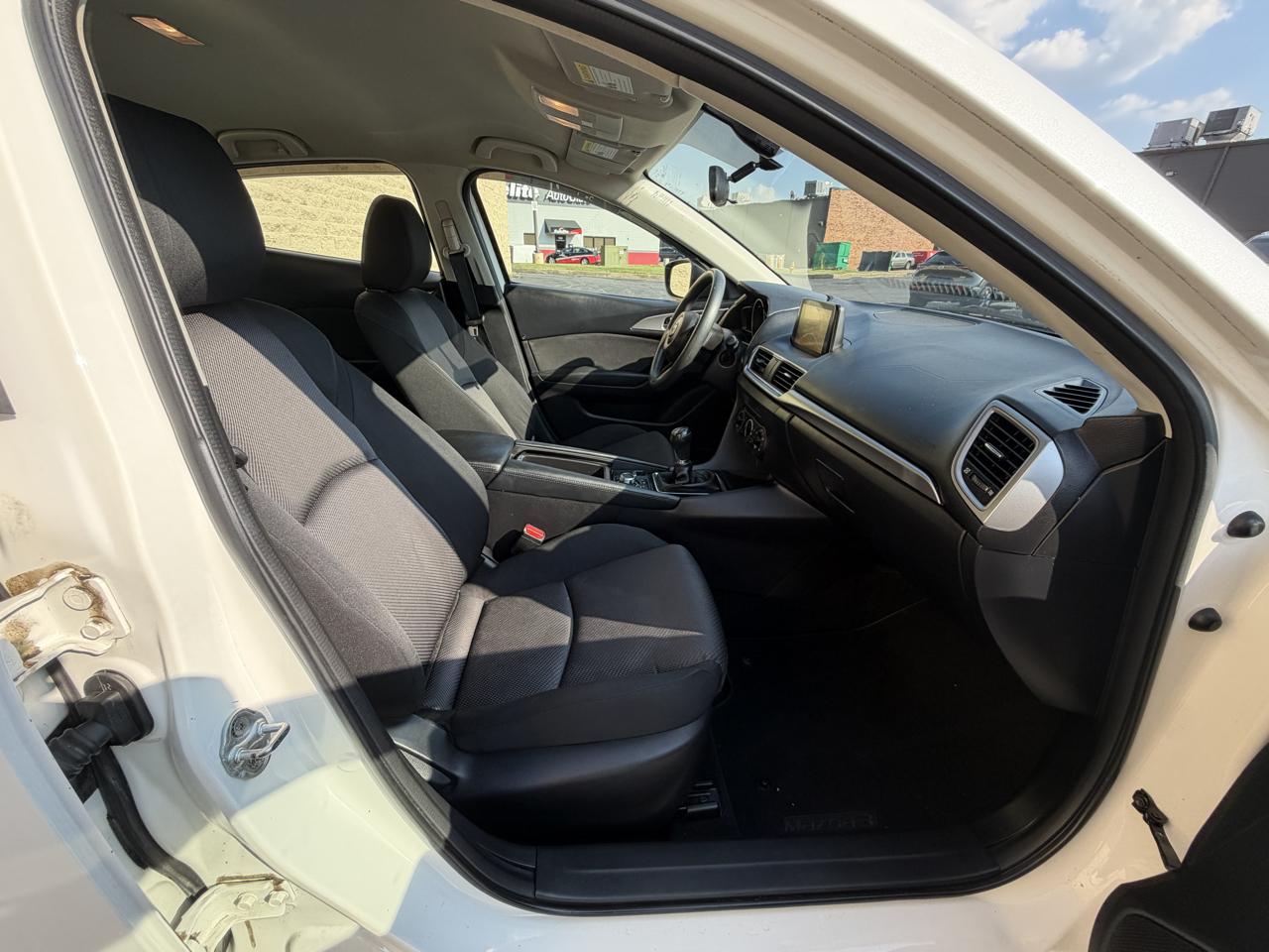 Mazda MAZDA3 i Sport AT 4-Door 2017