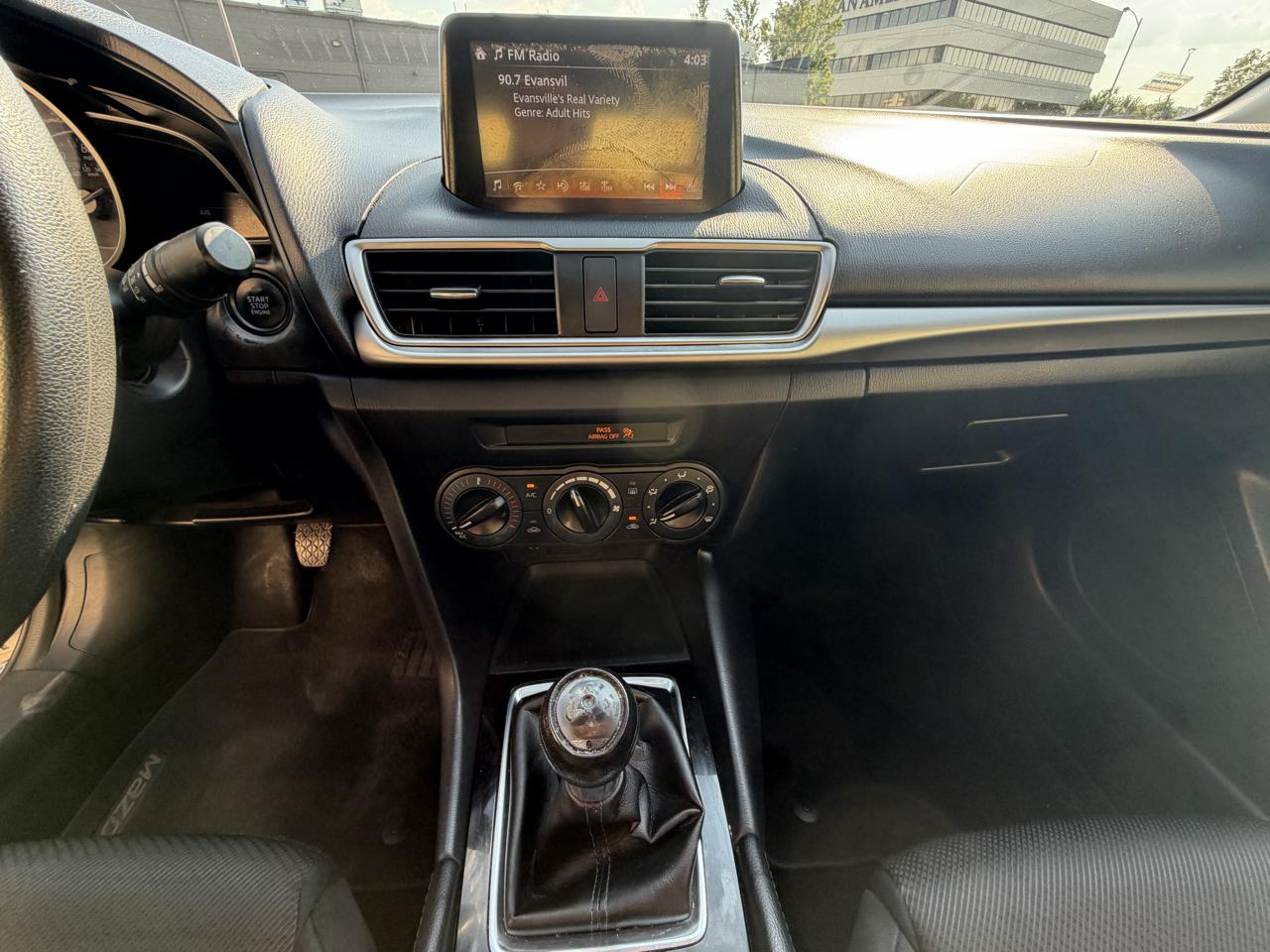 Mazda MAZDA3 i Sport AT 4-Door 2017