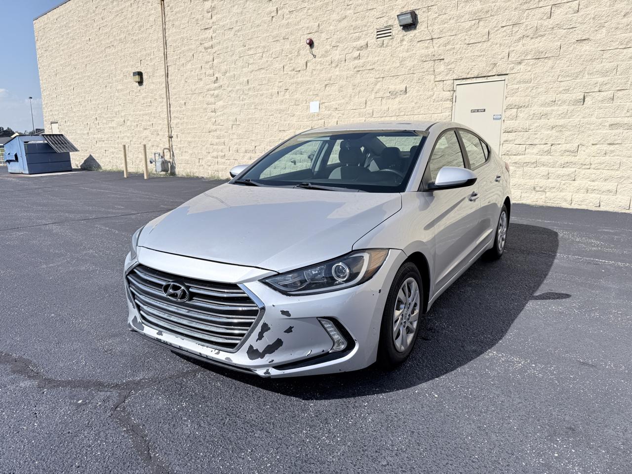 Hyundai Elantra SE 6AT 2018