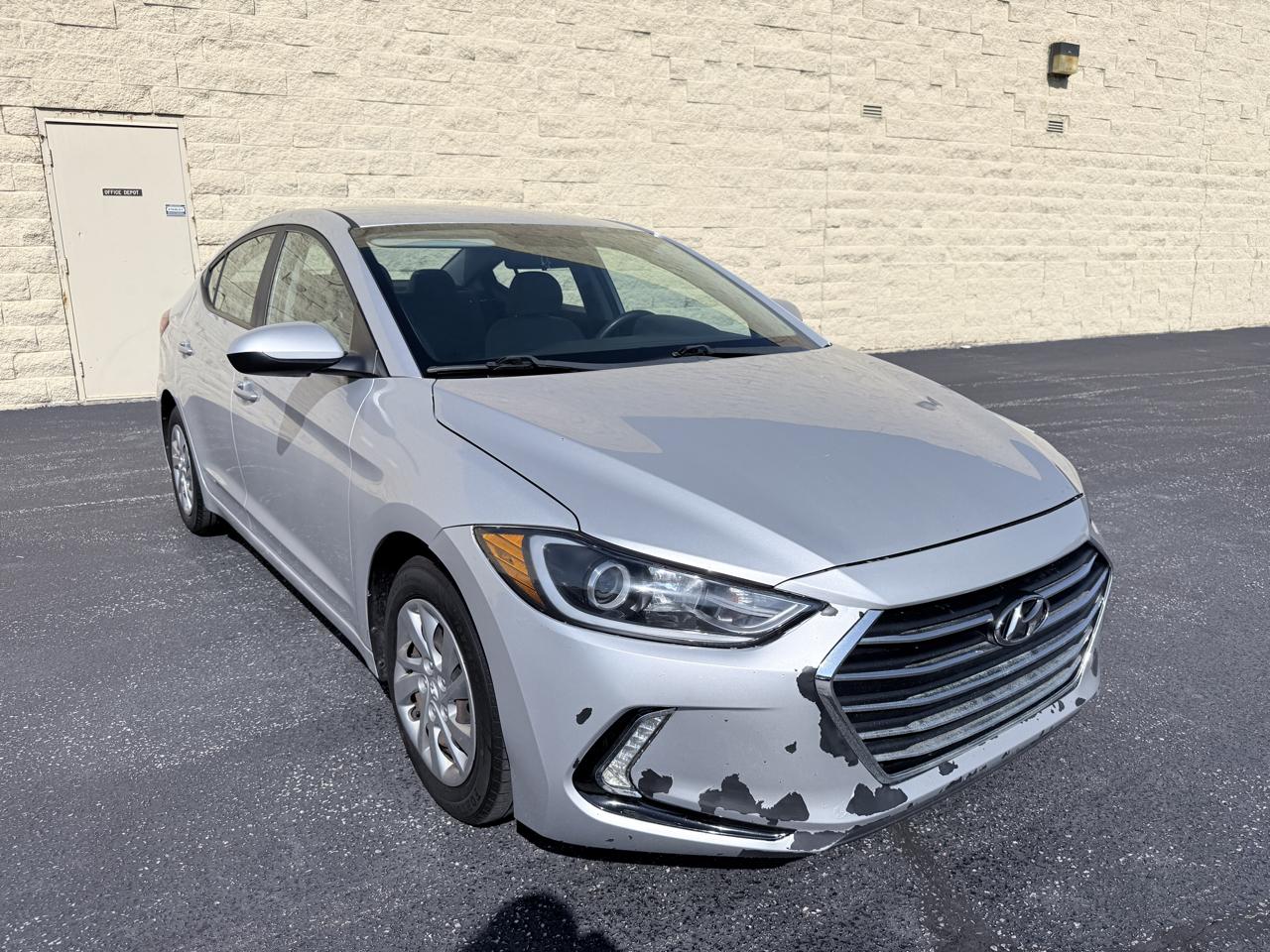 Hyundai Elantra SE 6AT 2018