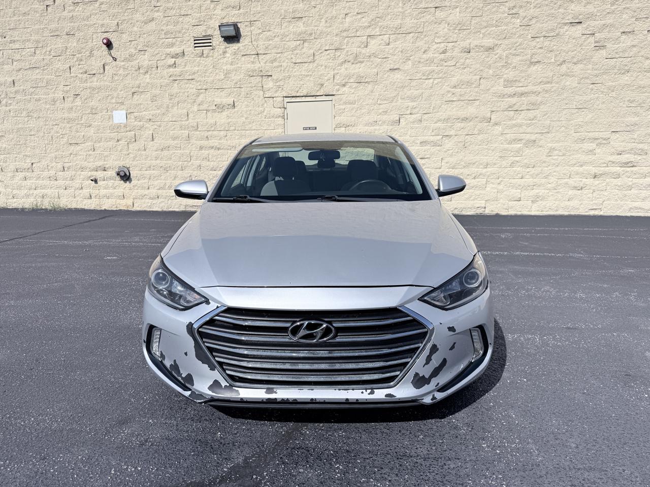 Hyundai Elantra SE 6AT 2018