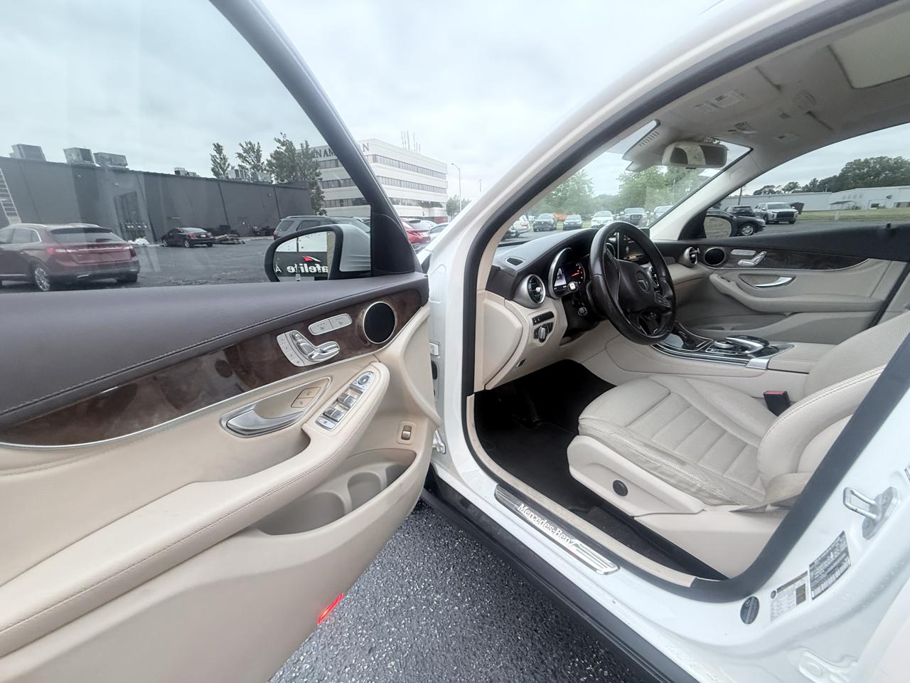 Mercedes-Benz GLC-Class GLC300 4MATIC 2016