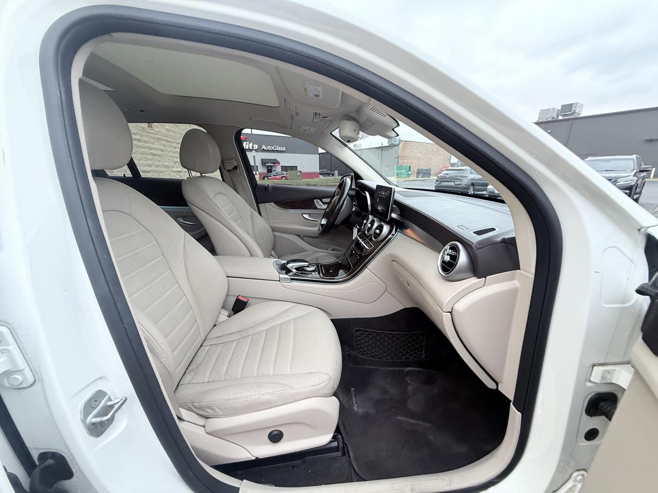 Mercedes-Benz GLC-Class GLC300 4MATIC 2016